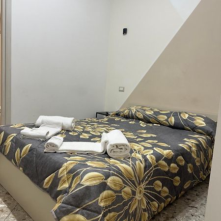 Napul'E Panzió Nápoly Kültér fotó